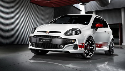 Fiat launches Abarth Punto Evo and Abarth Avventura at Rs. 9.95 lakh