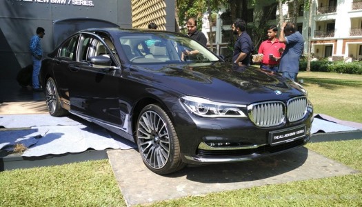 New BMW 7 Series spotted in India at customer preview event