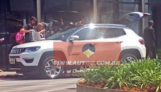 India bound 2017 Jeep Compass spied undisguised