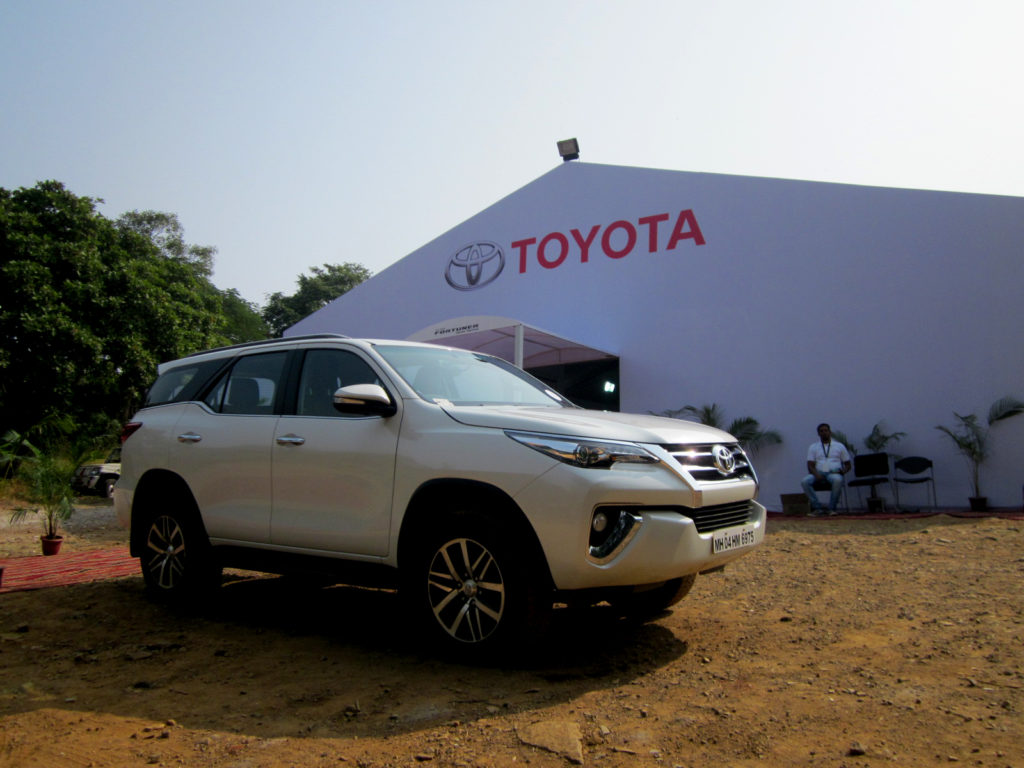toyota_fortuner_4x4_boot_camp_27